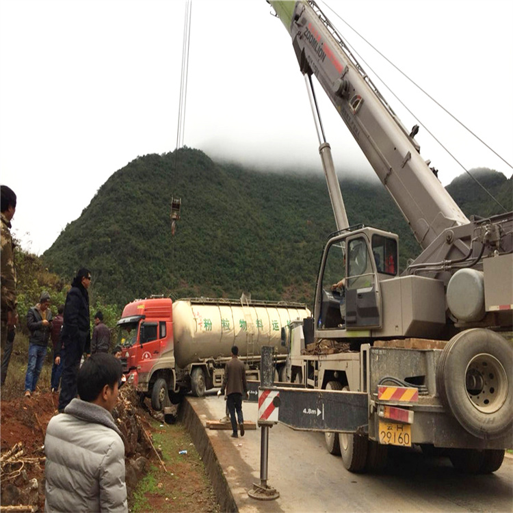 巩义吊车道路救援24小时